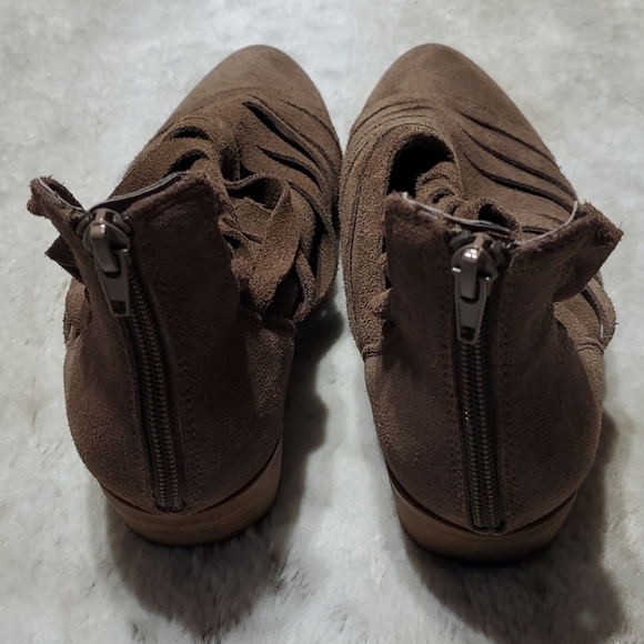 Carlos by Carlos Santana Leather Strapey Sandals - Picture 3 of 6